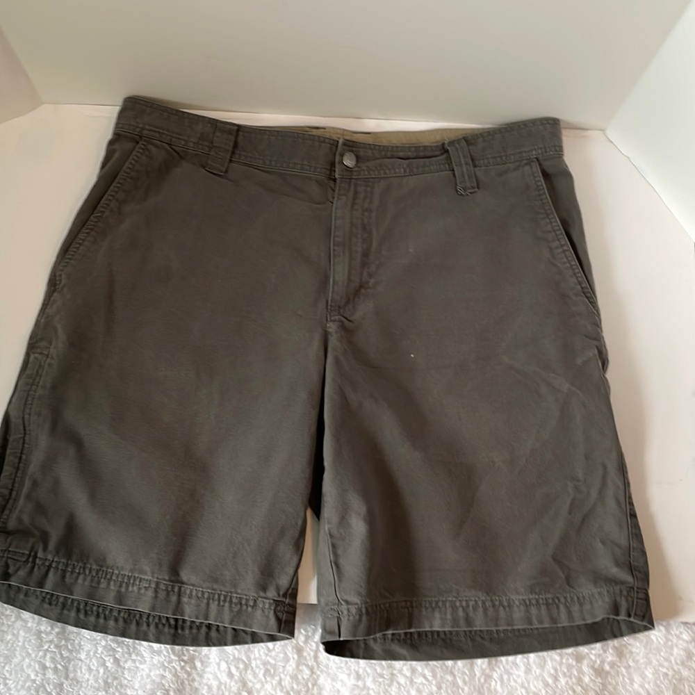 Columbia Mens Shorts   Size 38